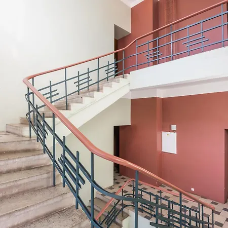 Rueuetli アパート パルヌ